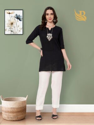 White Solid Cotton Knitted Cigarette Pants